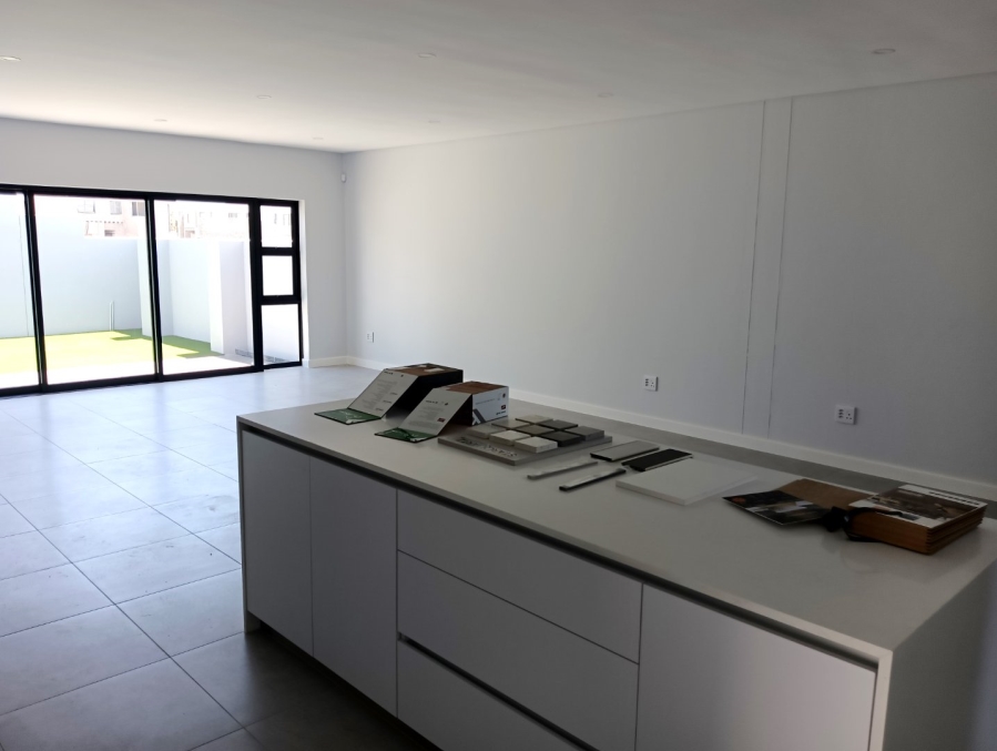 4 Bedroom Property for Sale in Sandown Western Cape